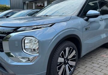 Mitsubishi Outlander 10.900 km 49.890 &euro; Dorsten 46282