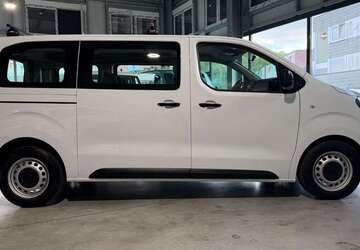 Opel Vivaro 102.500 km 18.500 &euro; Gelsenkirchen 45879