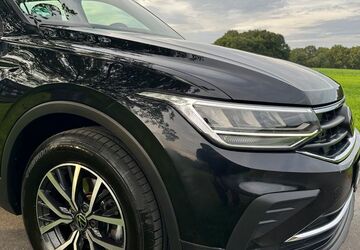 VW Tiguan 142.405 km 21.149 &euro; Dorsten 46282