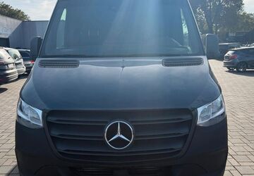 Mercedes-Benz Sprinter 129.452 km 17.990 &euro; Duisburg 47169