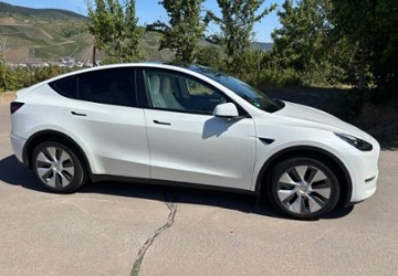 Tesla Model Y 73.500 km 35.800 &euro; Duisburg 47259