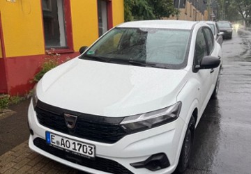 Dacia Sandero 78.500 km 8.990 &euro; Essen 45357